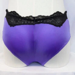 Victoria's Secret Cheeky Purple & Pink Knickers & Lip Gloss Set - Small -Hogies Online Shop 3eb2dz5u1ai