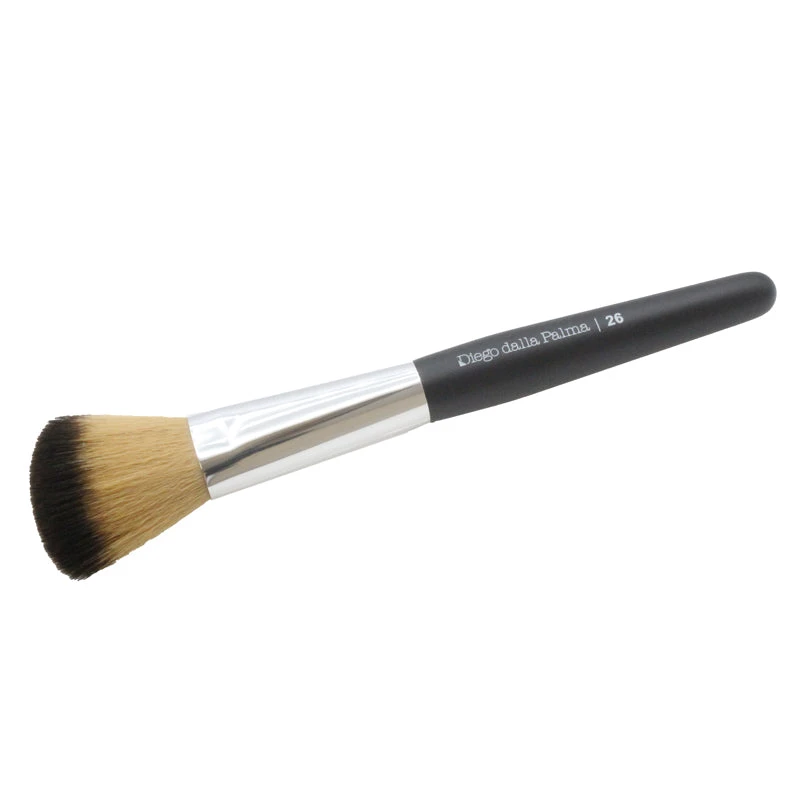 Diego Dalla Palma Blush Brush No 26 - Slanted Makeup Tool 1 Diego Dalla Palma Blush Brush No 26 - Slanted Makeup Tool