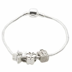 Cacharel Yes I Am Gift Set 30ml Eau De Parfum & Charm Bracelet -Hogies Online Shop scdchs5eons